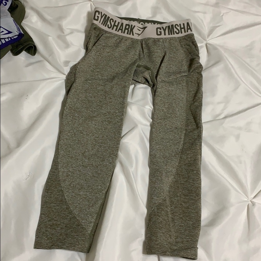 Gymshark flex crop leggings!